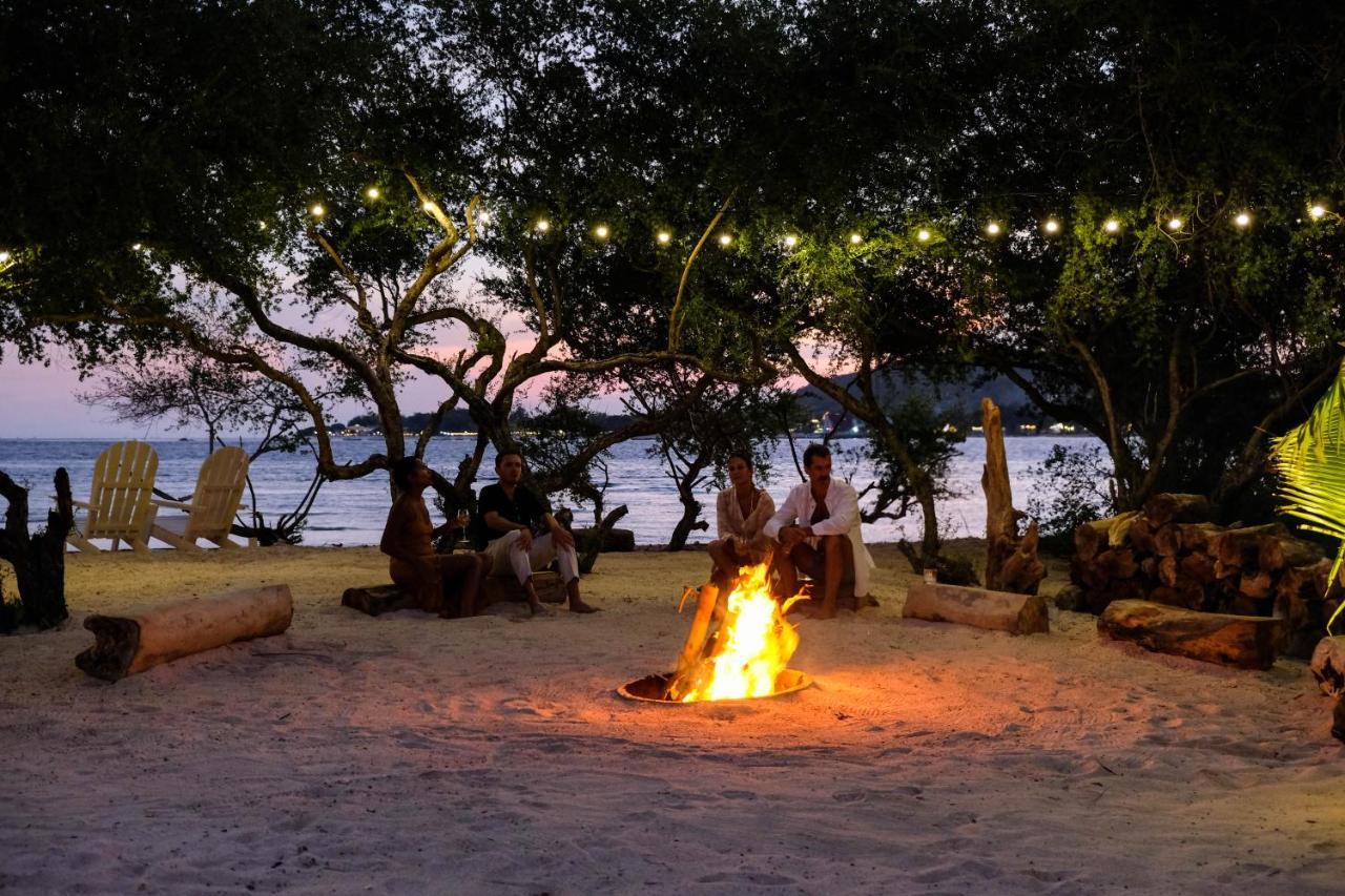 Готель Le Pirate Gili Meno - Adults Only Екстер'єр фото